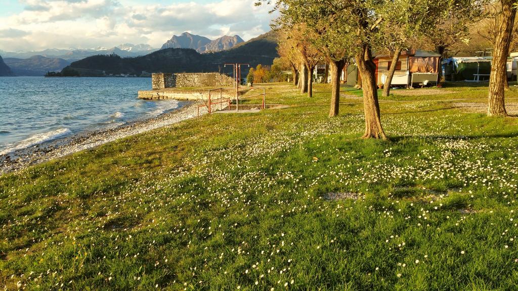 Hotel Camping Pilzone à Iseo Extérieur photo